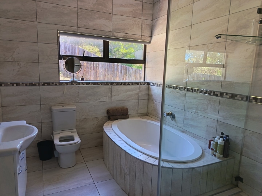 4 Bedroom Property for Sale in Knysna Heights Western Cape